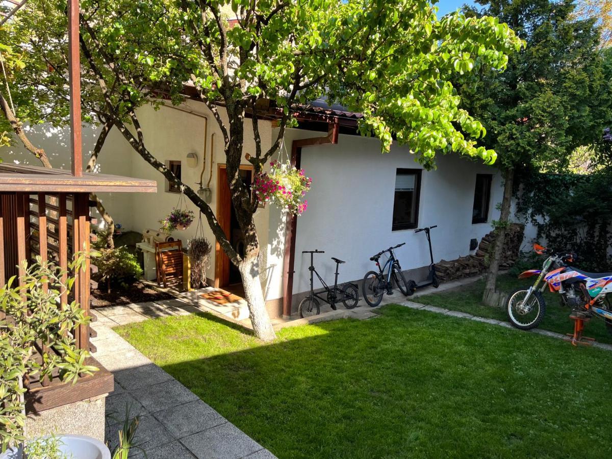 סראייבו Apartments Music, Garden And Free Parking מראה חיצוני תמונה