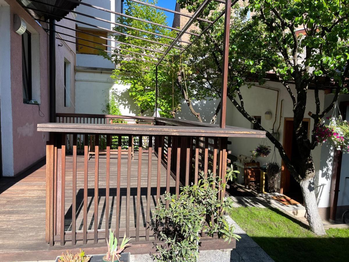 Apartments Music, Garden And Parking סראייבו מראה חיצוני תמונה