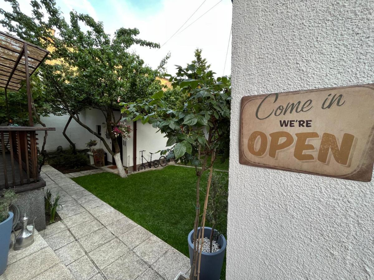 סראייבו Apartments Music, Garden And Free Parking מראה חיצוני תמונה
