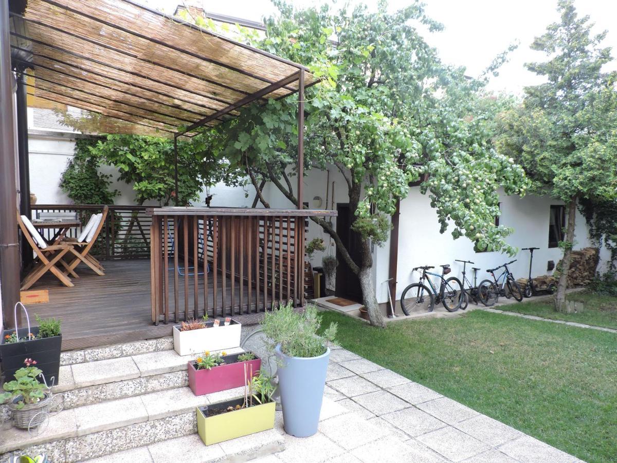 סראייבו Apartments Music, Garden And Free Parking מראה חיצוני תמונה